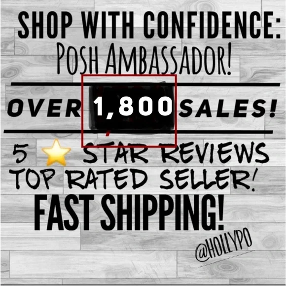 Louis Vuitton Essential V Necklace - Picture 9 of 9